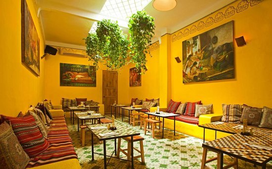 au parc - 10 Kid Friendly Cafes & Restaurants Ho Chi Minh For Your Family Trips