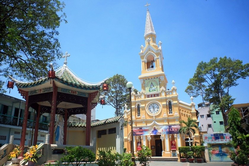 st francis xavier church 01 1 - A History And Guide To Ho Chi Minh City’s Cho Lon (China Town) District