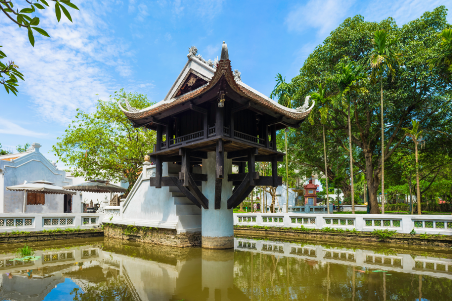 One Pillar Pagoda - Vietnam Is Awesome