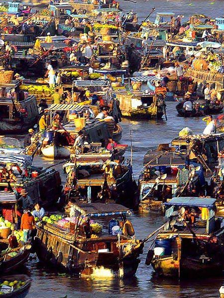 cai be floating market - Mekong Delta