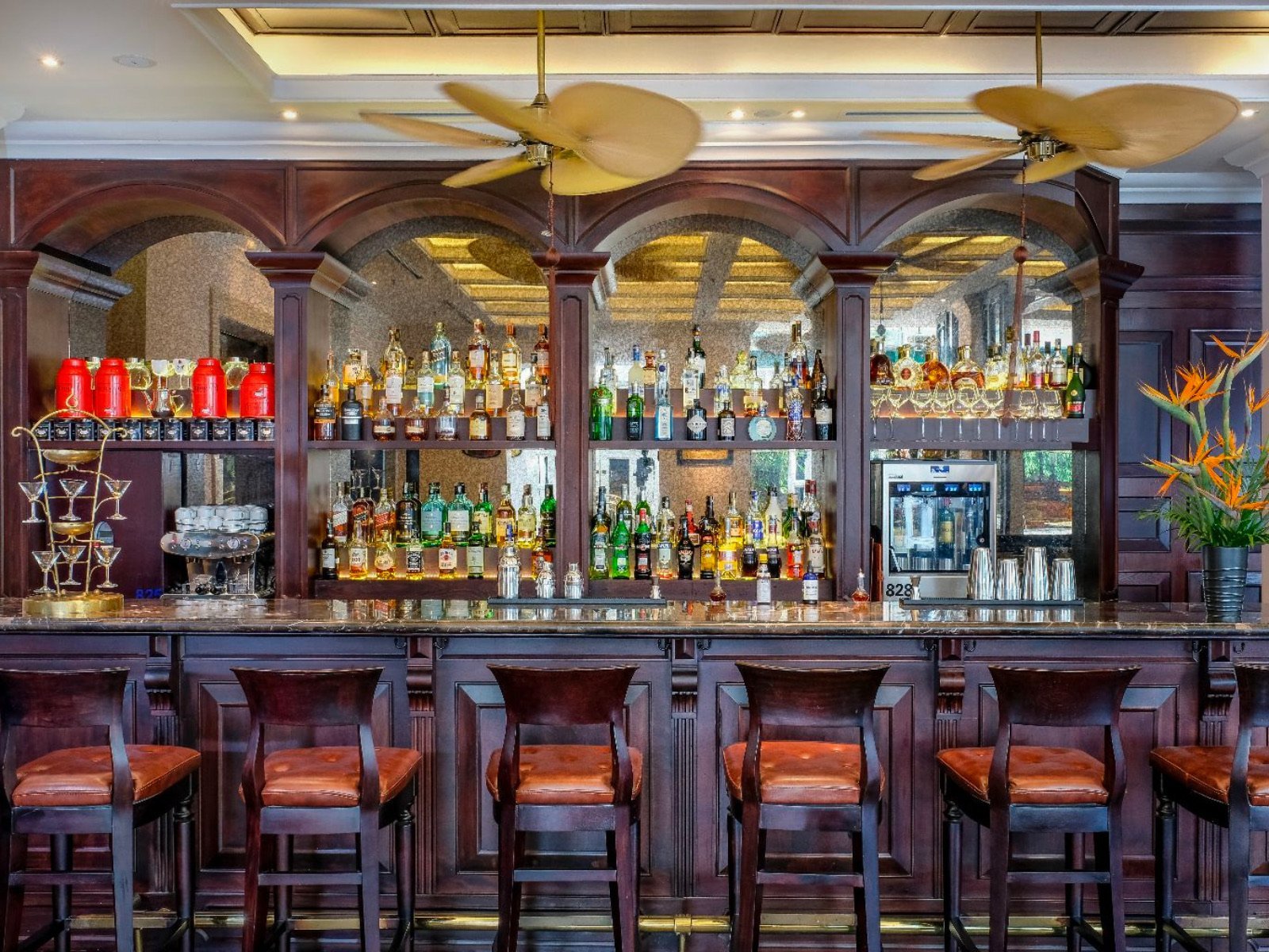 Le Club Bar – Metropole Hanoi