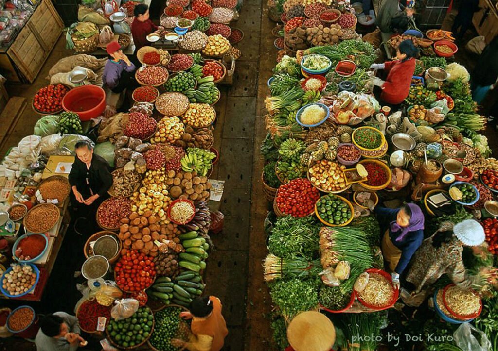 DALAT 1996 Fruit Vegetable market - A Real-Life Superhero In Vietnam. The Incredible Journey Of Jimmy Pham And KOTO