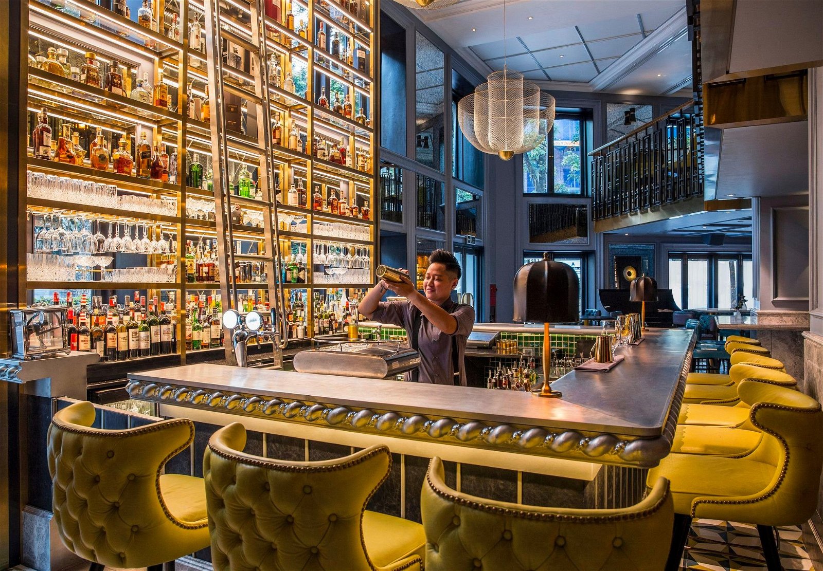 Angelina Cocktail Bar – Metropole Hotel