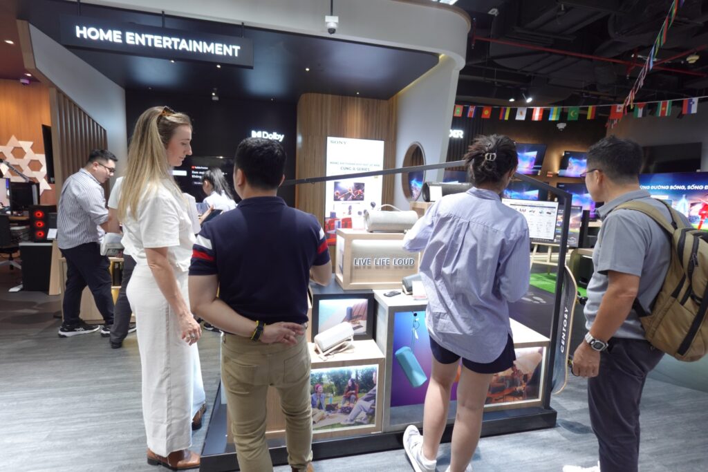 Sony and Vietnam Is Awesome Join Forces to Inspire Your Adventures with Exclusive Rewards! 6 Sony - Sony and Vietnam Is Awesome Join Forces to Inspire Your Adventures with Exclusive Rewards!