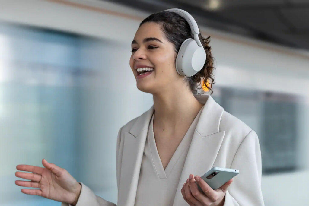 Sony and Vietnam Is Awesome Join Forces to Inspire Your Adventures with Exclusive Rewards! 2 sony 1000mx5 - Sony and Vietnam Is Awesome Join Forces to Inspire Your Adventures with Exclusive Rewards!