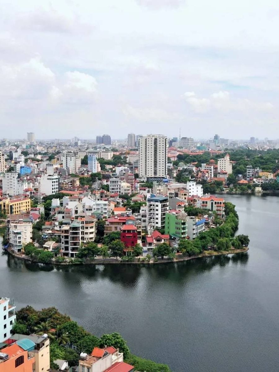 Red River 3 - Hanoi