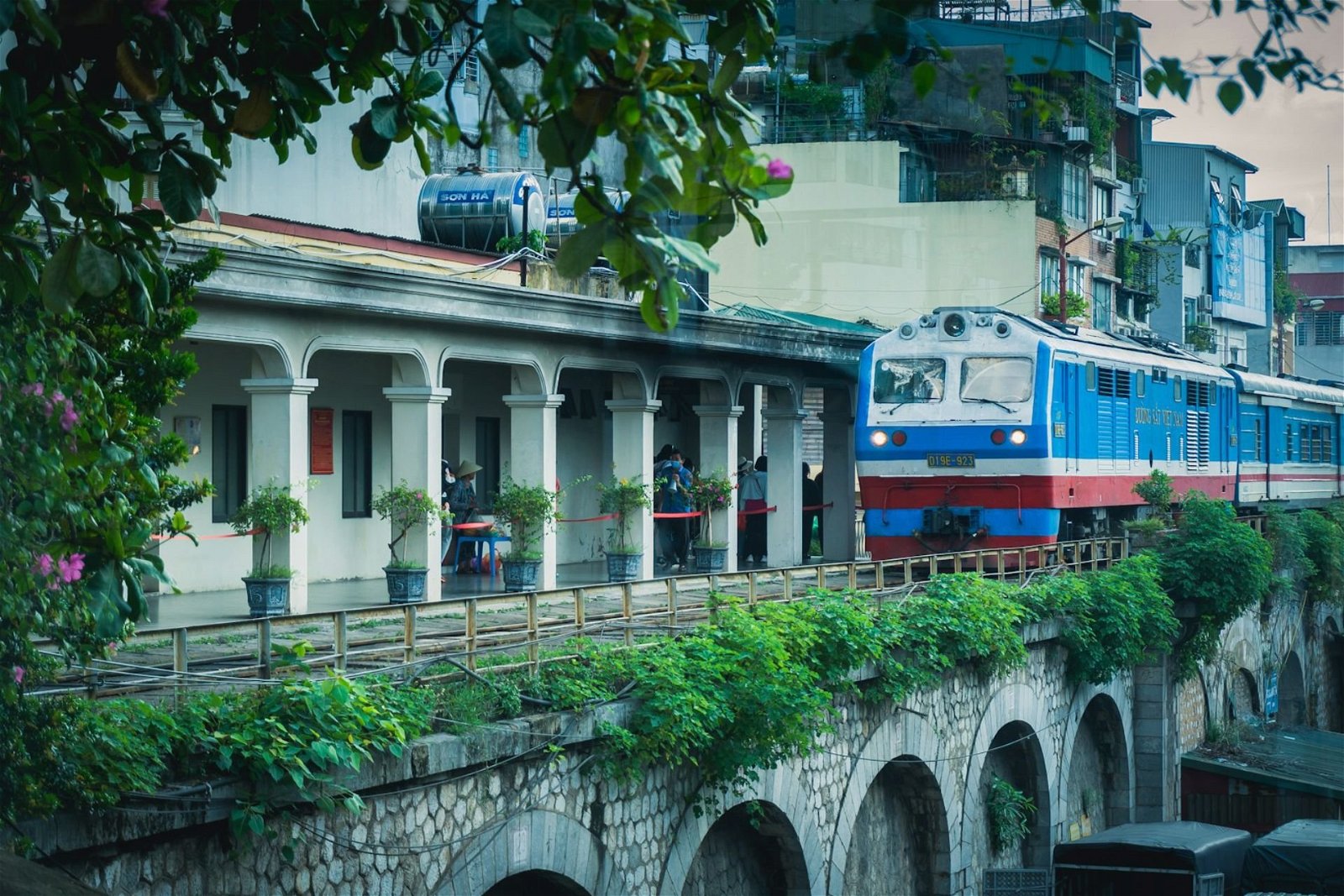 train to - Central Vietnam