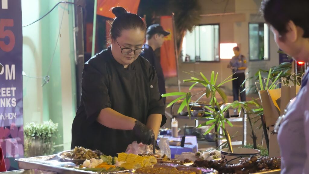 Still 2025 10 20 144545 1.69.1 topaz face face color denoise lighting sharpen upscale 2.4x - Vietnamese Women’s Day Event 2025